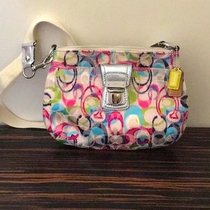 Beautiful Coach messenger bag